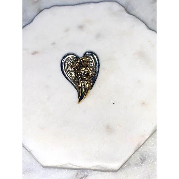 Vintage Gold Silver Tone Camco Guardian Angel Heart Lapel Pin - Picture 6 of 7